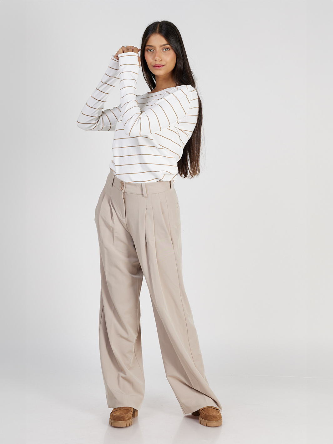 Lina Soft Pleat Pant