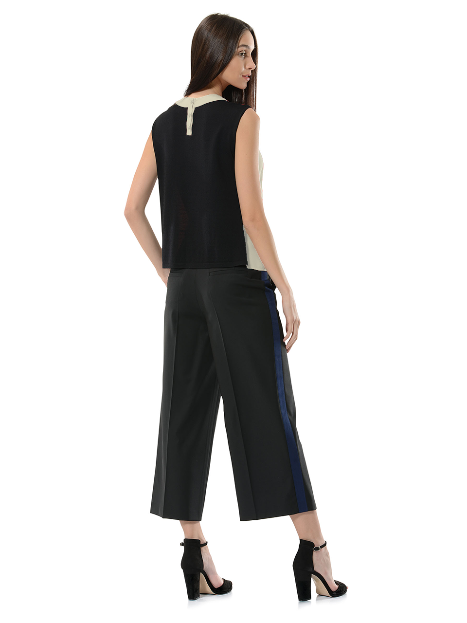 NEW: The Chantal Top