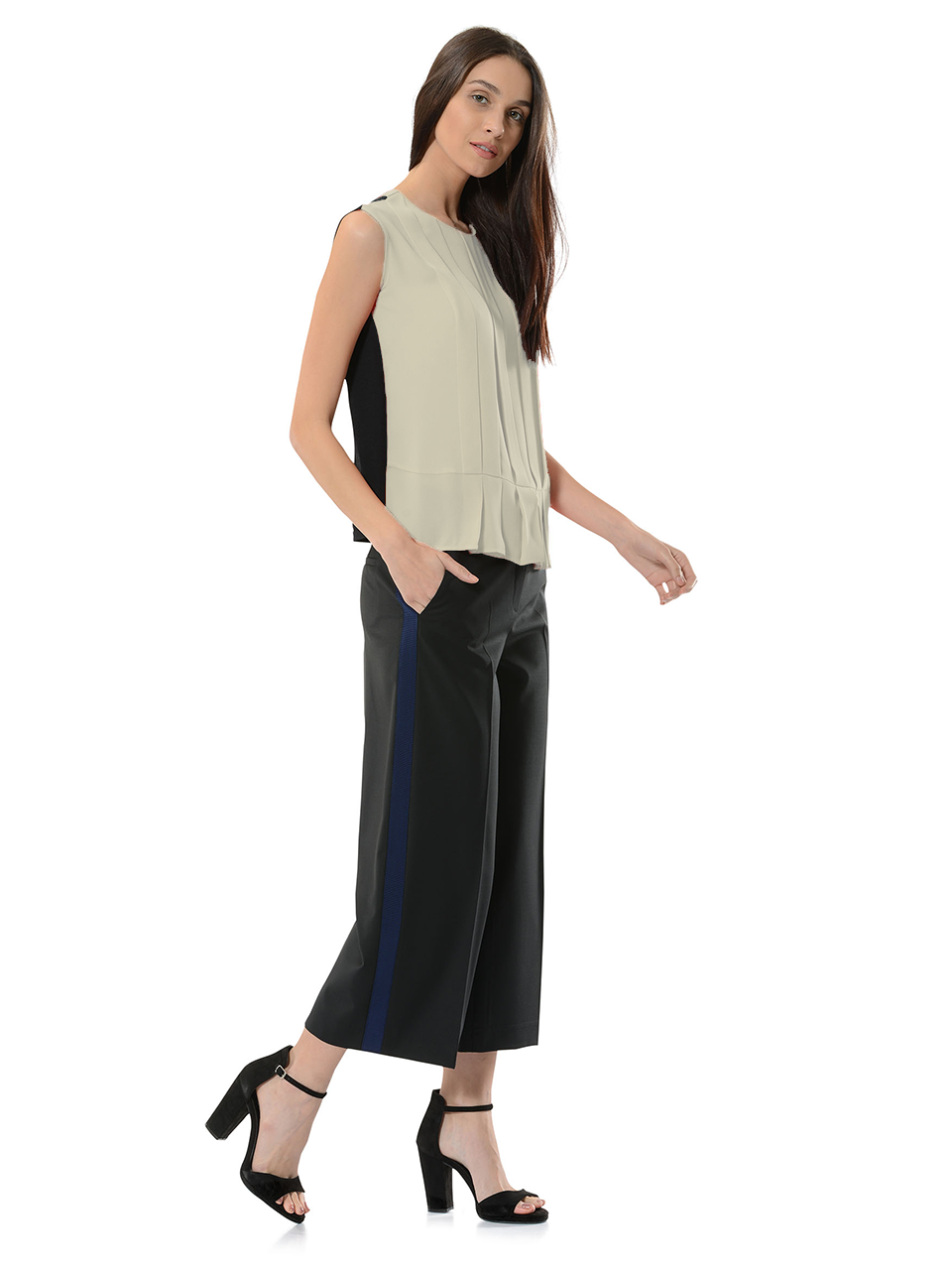 NEW: The Chantal Top