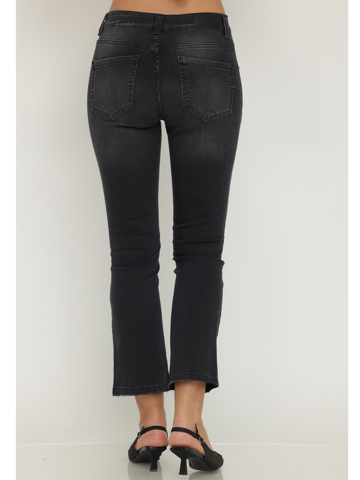 Camila Black Cropped Jean