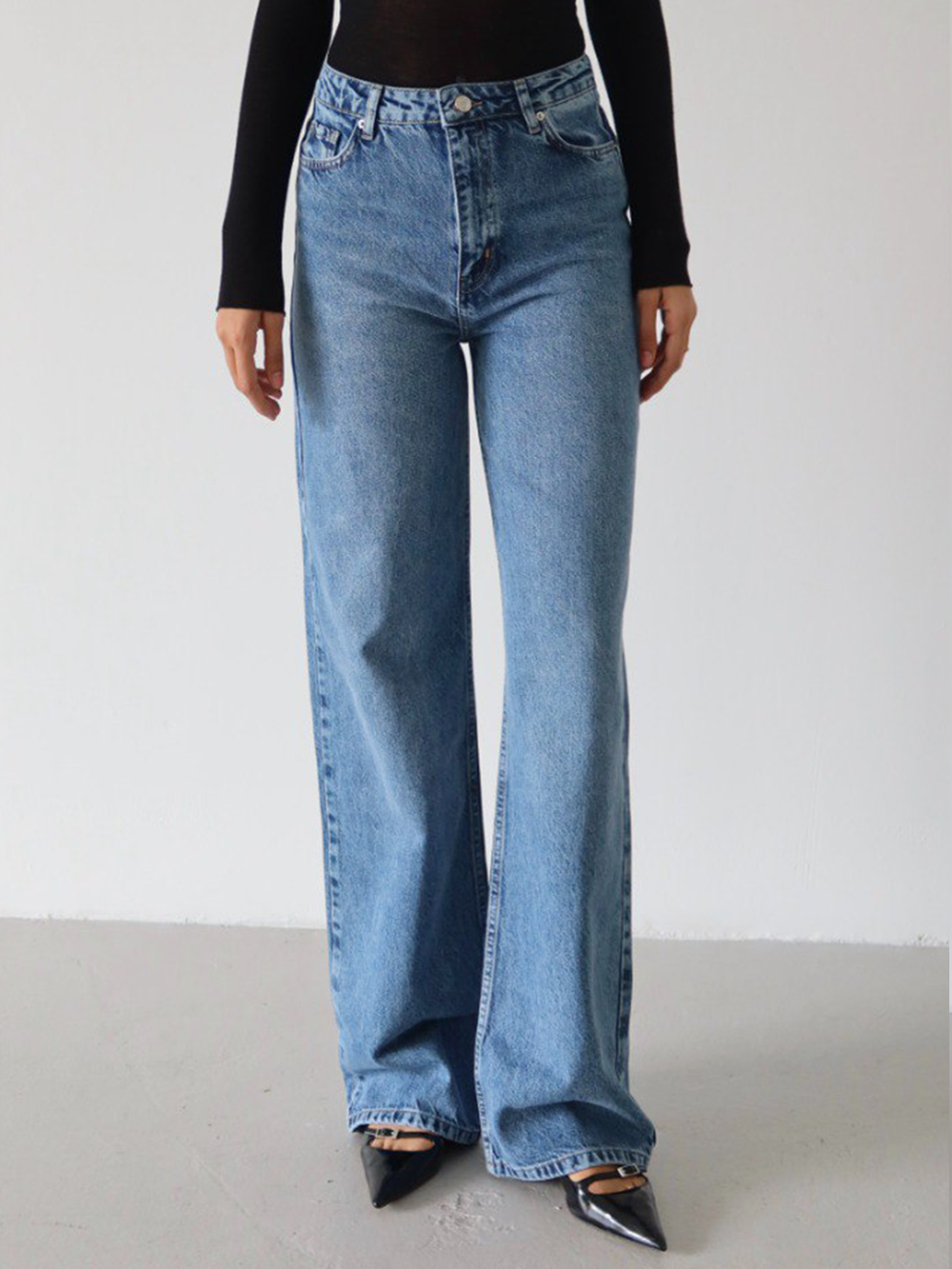 ELIA WIDE LEG BLUE JEAN