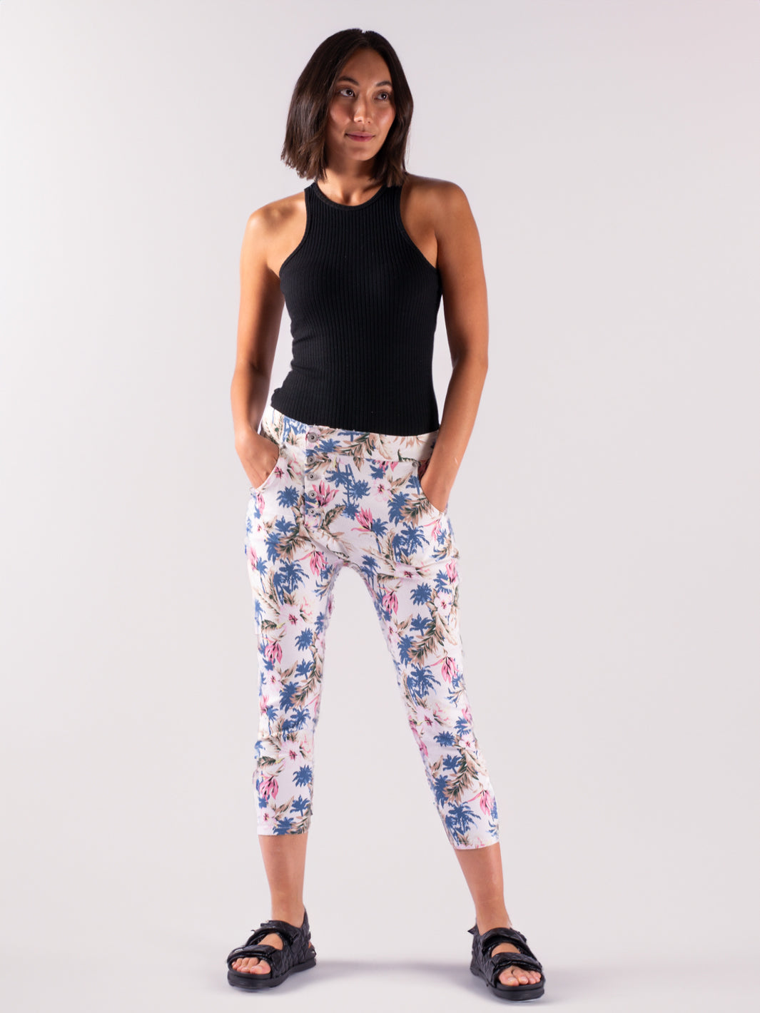 Meritage White Cropped Pant