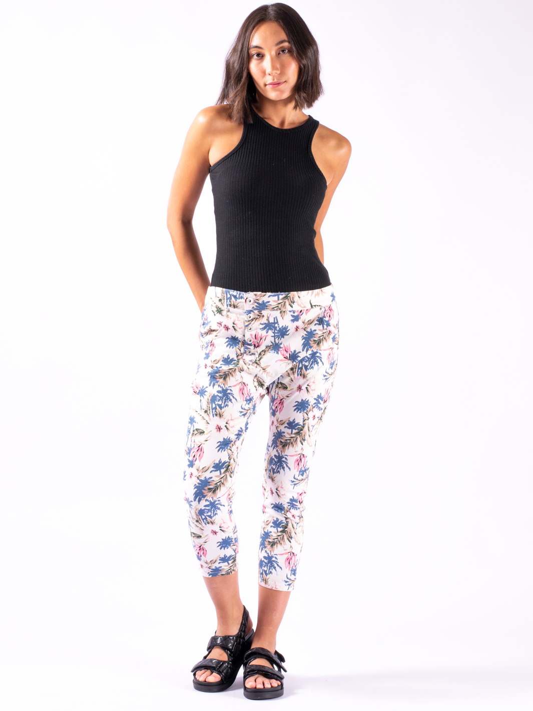 Meritage White Capri Pant
