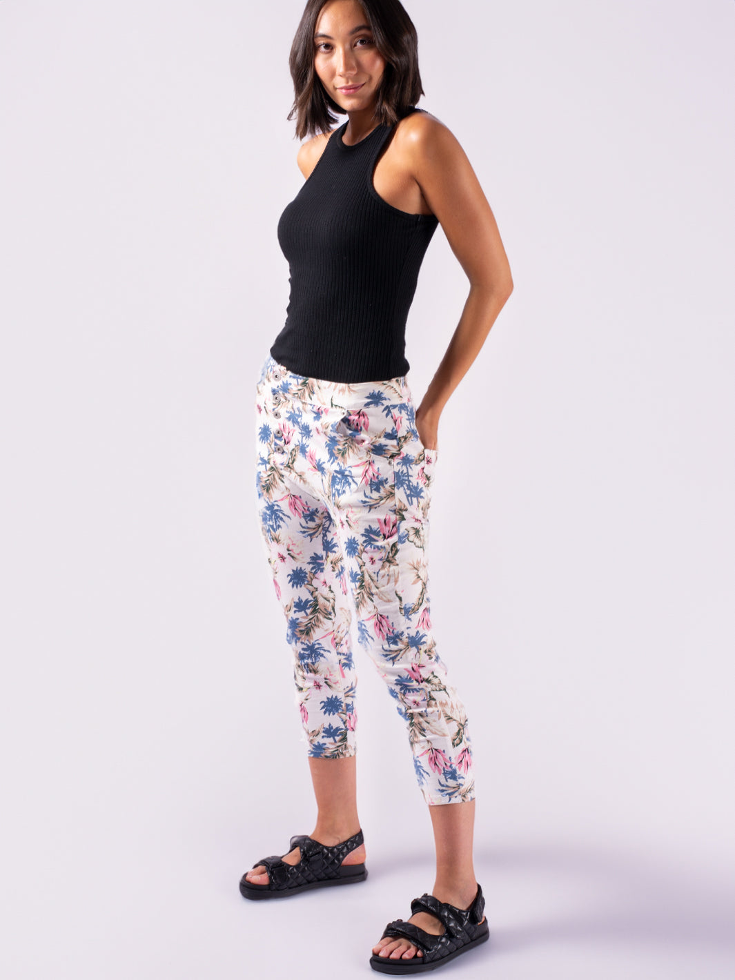 Meritage White Capri Pant