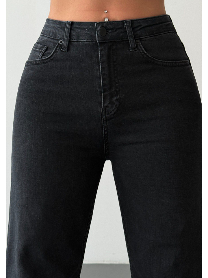 Nita Charcoal Gray Straight Jean - Close Up Front Pocket and Waist Detail | Bianco Jeans