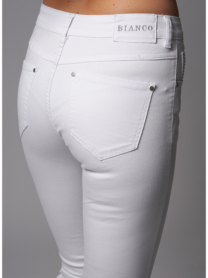 Jasmine White Jean — close up of back pockets on white straight leg jean | Bianco Jeans