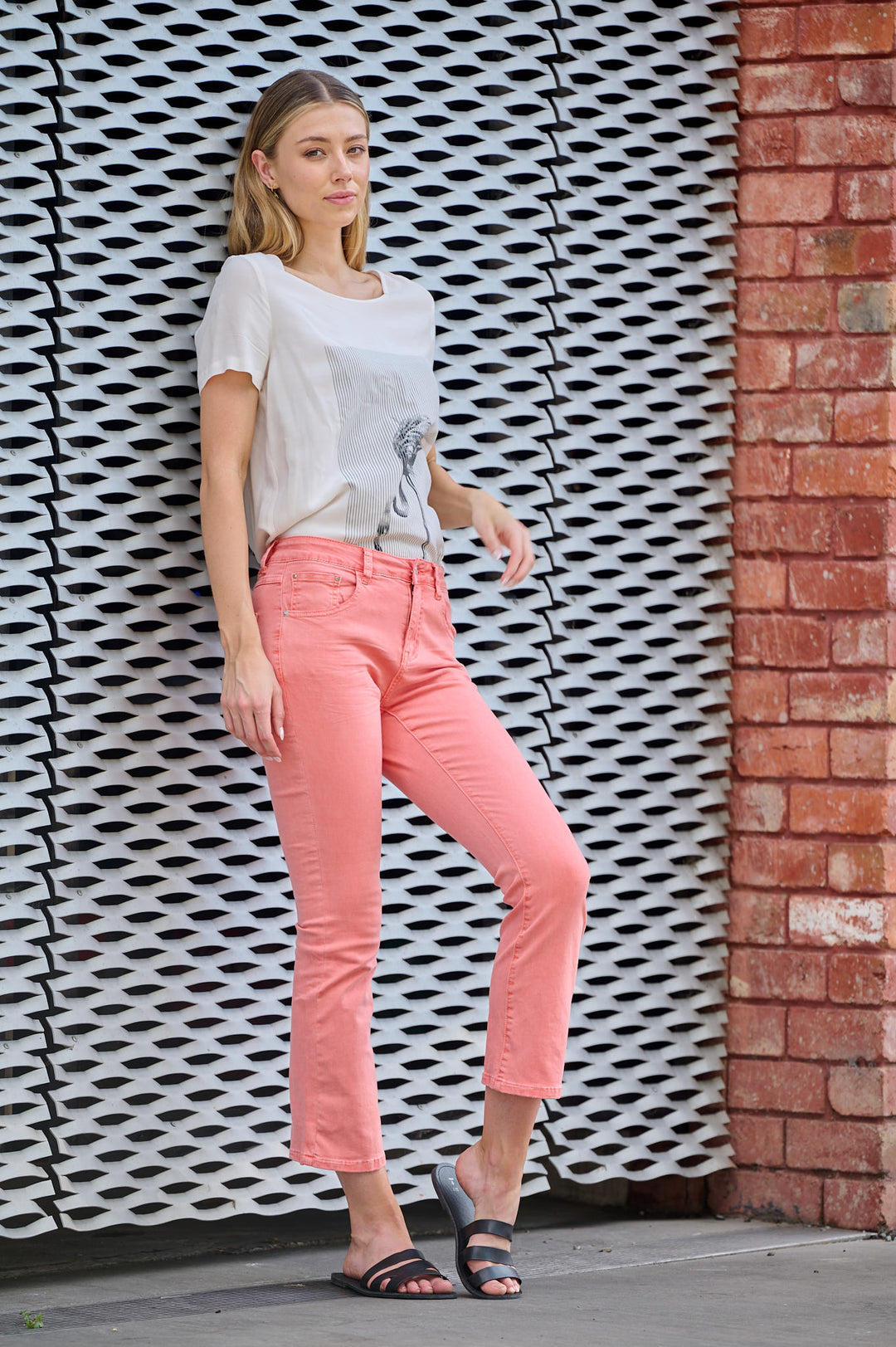Camila Coral Cropped Jeans